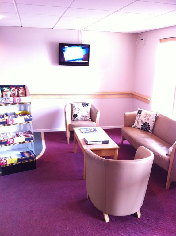 Days Inn Hotel Bradford - Leeds Brighouse Eksteriør bilde